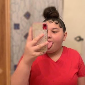 Meet your Posher, Alyissa